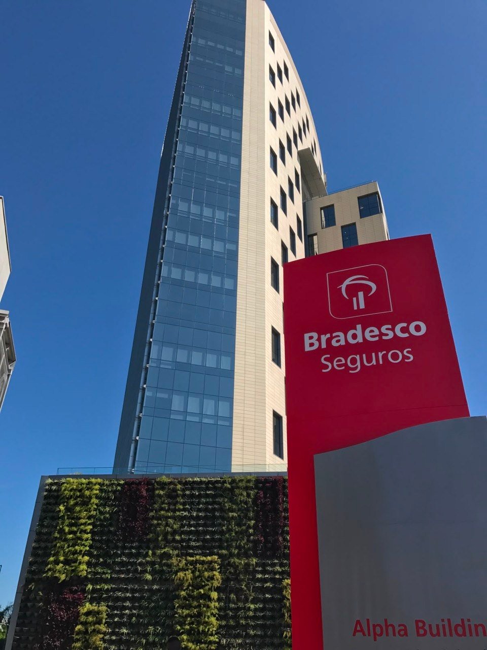 Fachada Comercial